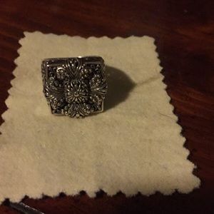 Flower Design SS Ring